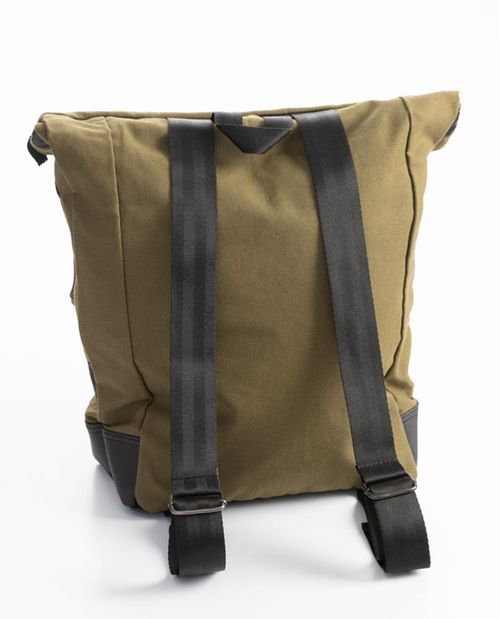 Backpack grande para hombre con combinación de texturas