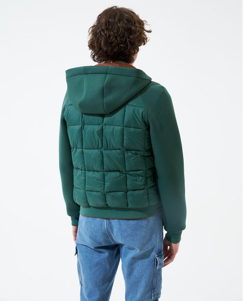 Chaqueta acolchada de cierre y capucha para hombre