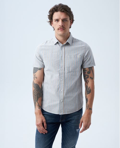 Camisa con diseño a rayas para hombre