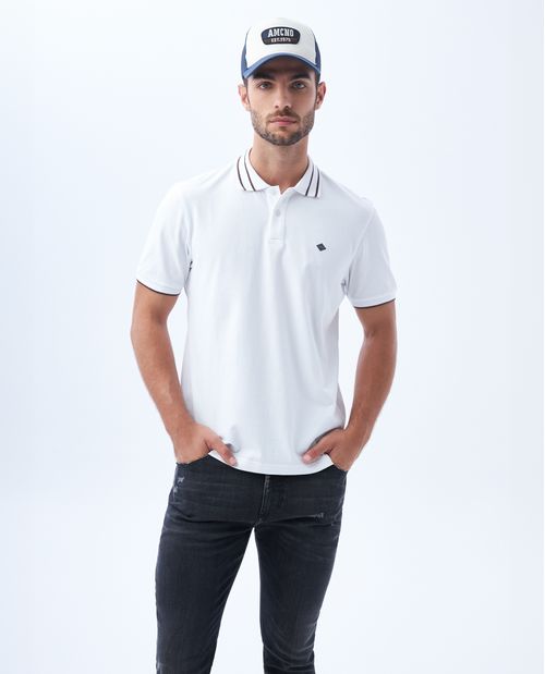 Polo con marquilla decorativa para hombre