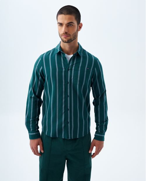 Camisa con diseño a rayas para hombre