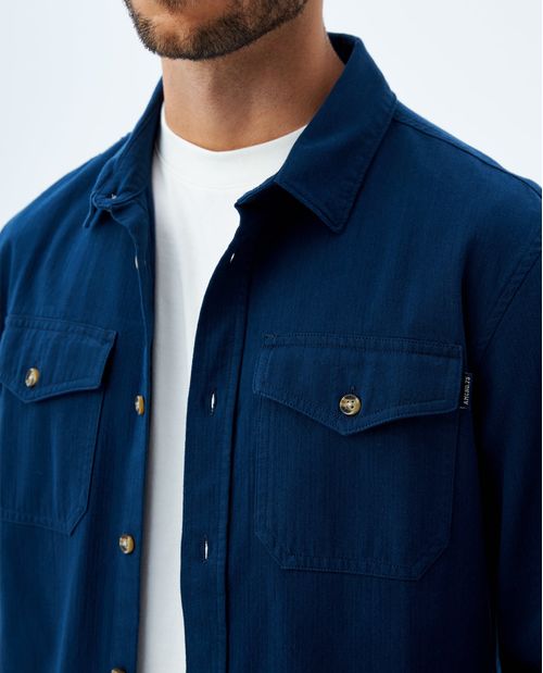 Camisa de tela fluida para hombre