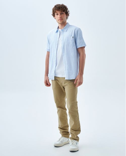 Camisa con diseño a rayas para hombre