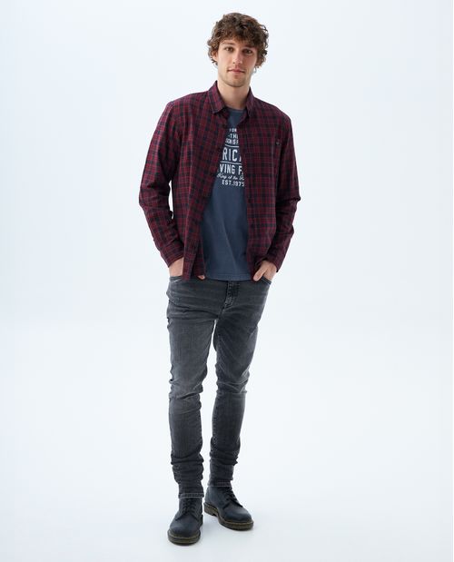 Camisa con diseño a cuadros para hombre
