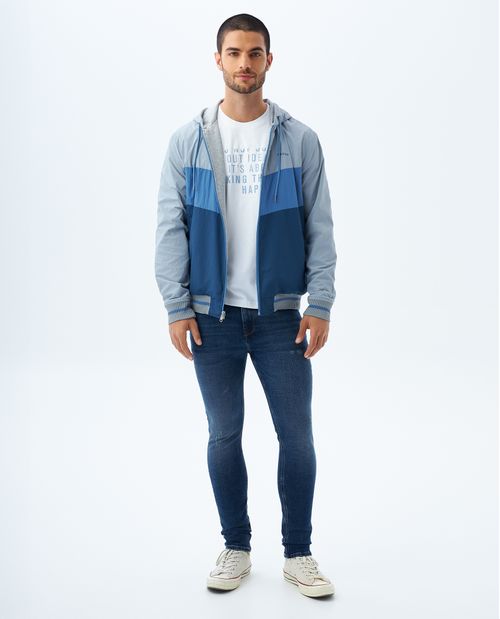 Camiseta con diseño en frente para hombre