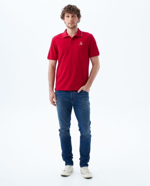 Polo con aplique en punto corazón para hombre