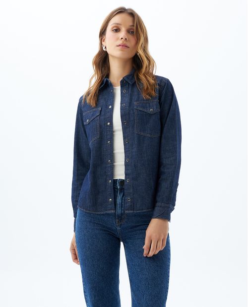 Camisa en demin con bolsillos para mujer