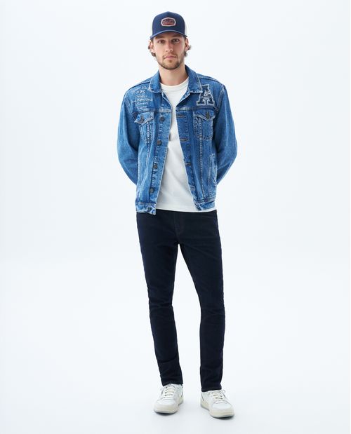 Jean Tapered fit cinco bolsillos para hombre