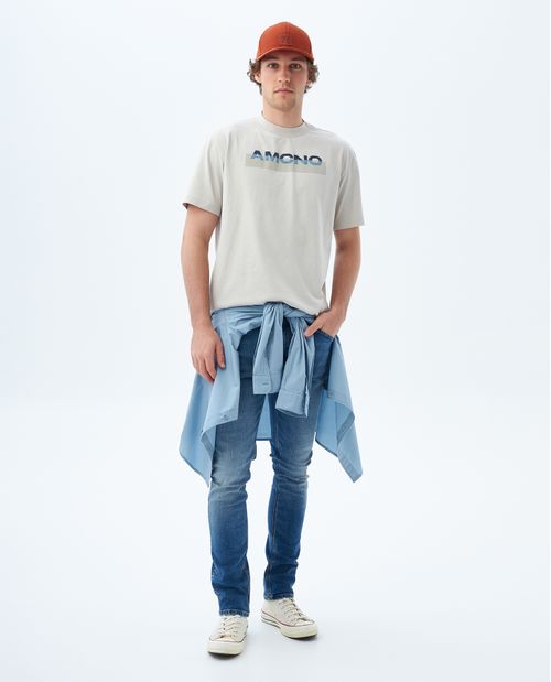 Jean Tapered tono medio para hombre