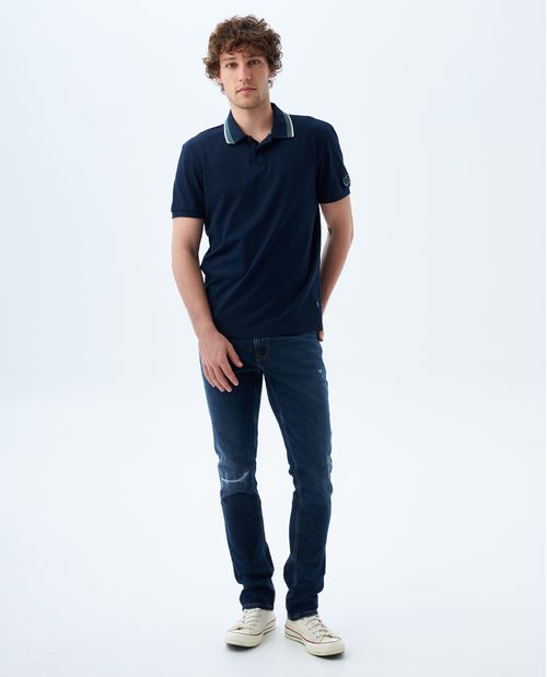 Jean slim tono oscuro para hombre