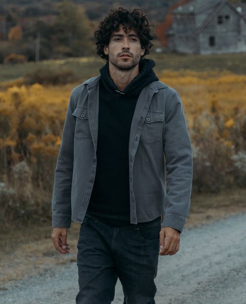 Camisa con bolsillos para hombre