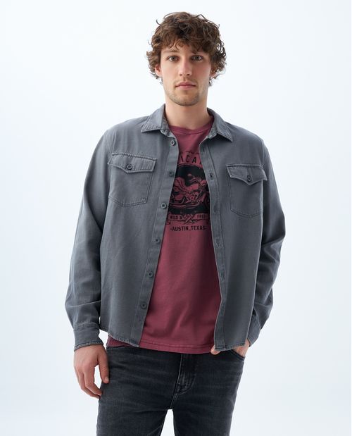 Camisa con bolsillos para hombre