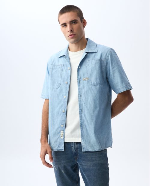 Camisa manga corta en denim claro para hombre
