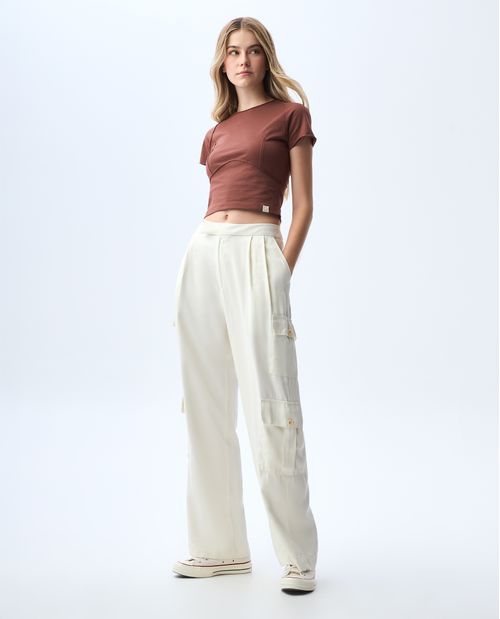 Camiseta crop con cortes para mujer