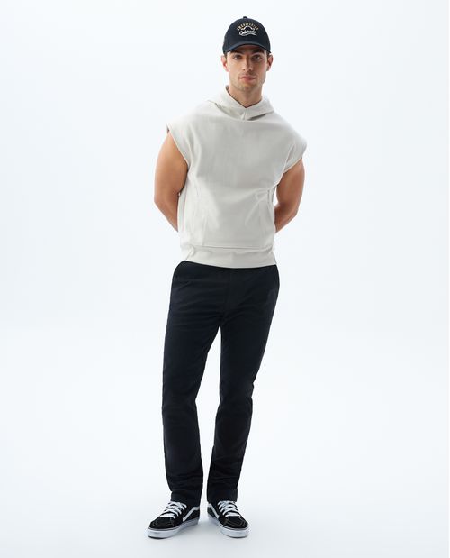 Pantalón tipo chino para hombre