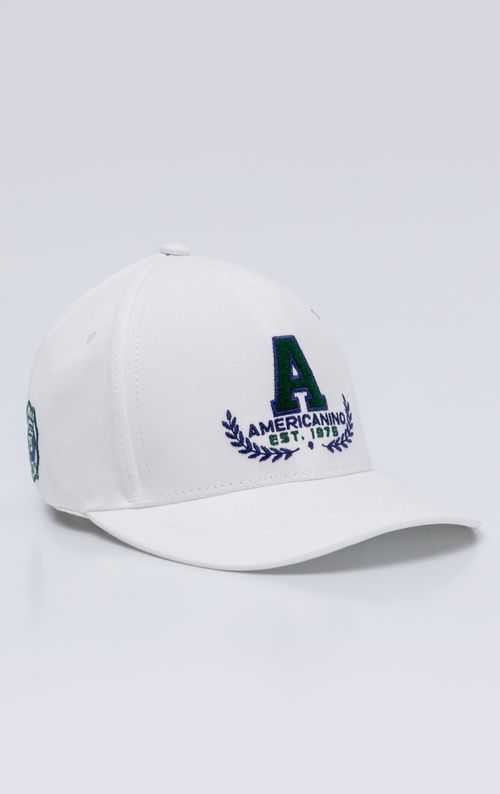 Gorra con bordado en frente y lateral para hombre