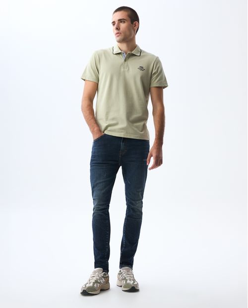 Polo con bordado en punto corazón para hombre