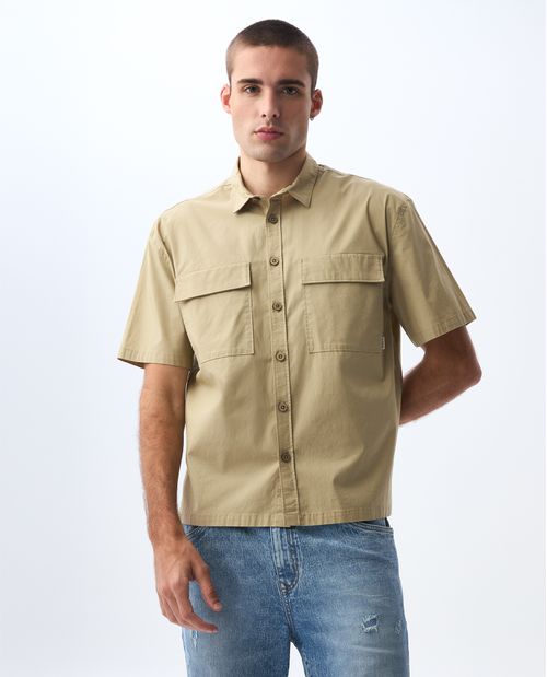 Camisa tipo Boxy con bolsillos para hombre