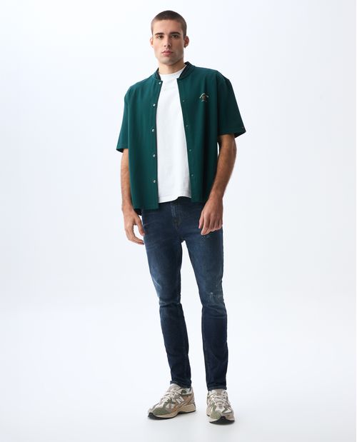 Camisa Boxy fit manga corta para hombre