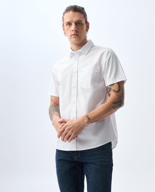 Camisa manga corta con bolsillo de parche para hombre