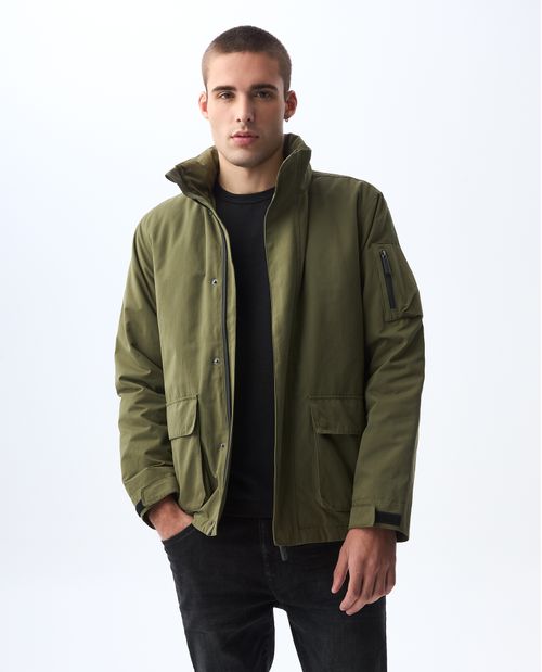 Chaqueta tipo parka de estilo utilitario para hombre