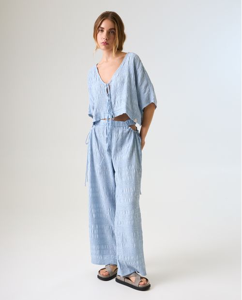 Pantalón Mom de tela con textura para mujer