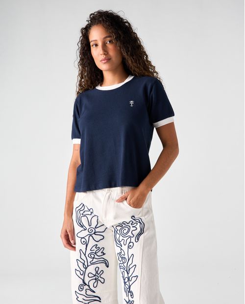 Camiseta de tela con textura y bordado para mujer