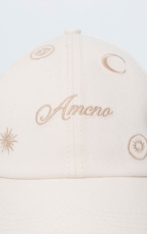 Gorra seis cascos para mujer