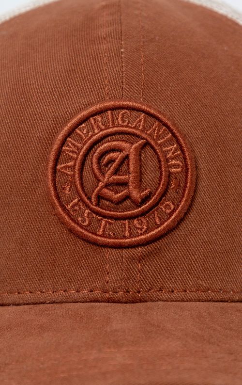 Gorra Trucker cinco cascos para hombre