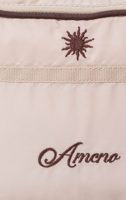 Bolso con detalles bordados para mujer