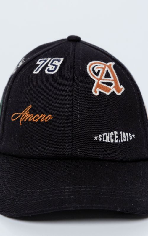 Gorra con apliques bordados y estampados para hombre