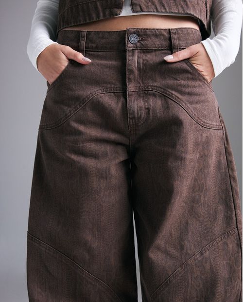 Pantalón amplio en algodón diseño clásico