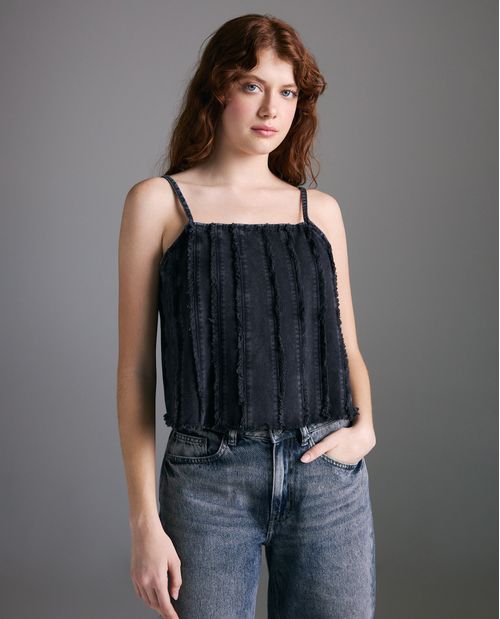 Camisa ajustada en algodon con cuello clásico