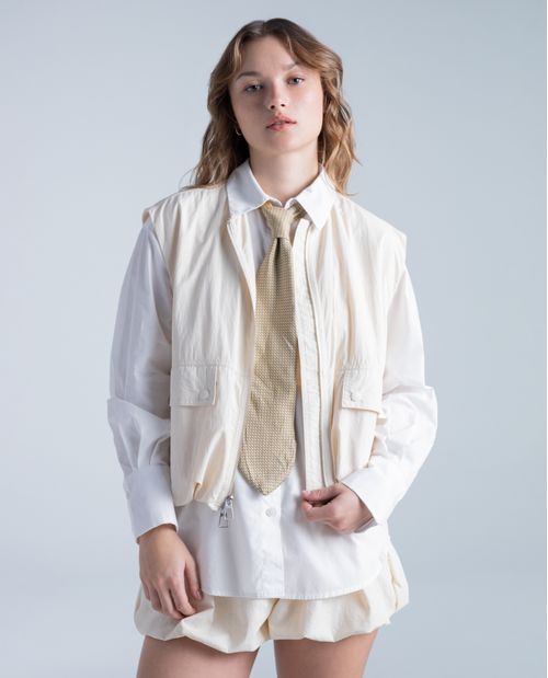 Chaleco regular nylon con bolsillos