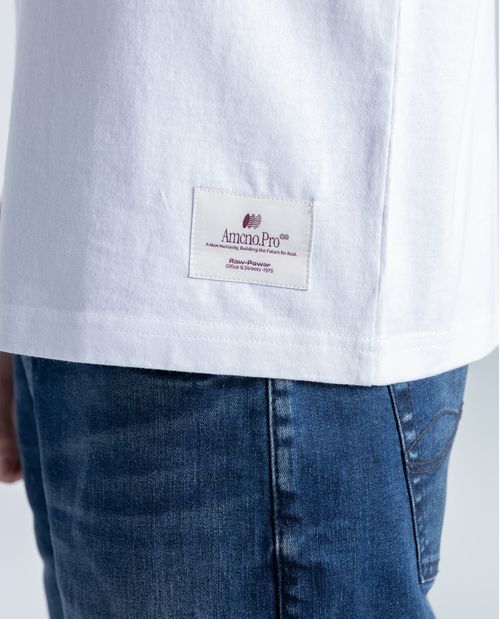 Camiseta regular en algodón cuello asimétrico