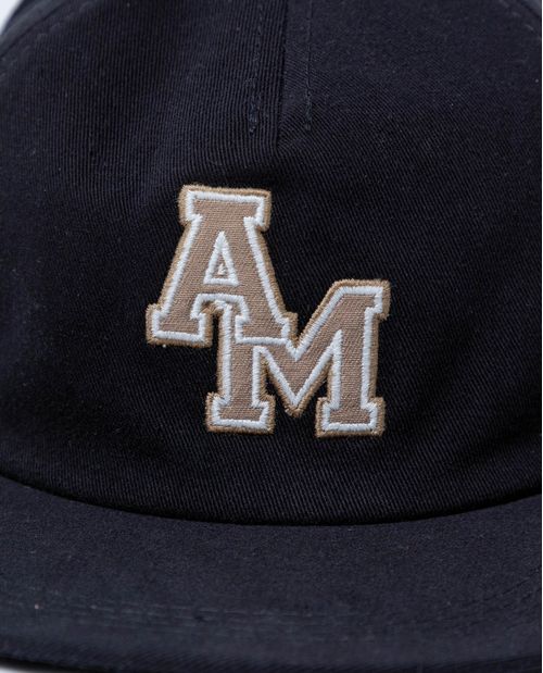Gorra ajustable en algodón con bordado AM