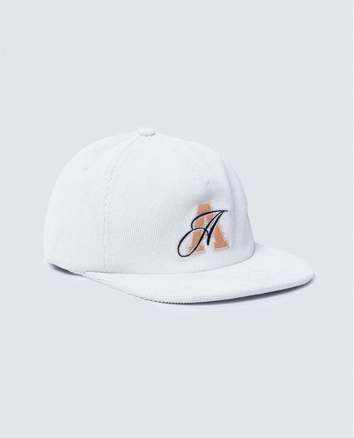 Gorra fit poliéster bordado inicial grande