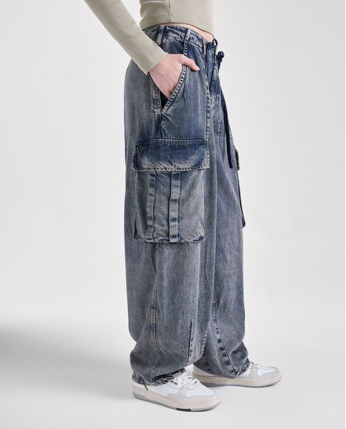 Jean Cargo Flare tiro medio para mujer
